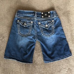 Miss Me shorts. Size 27. Mid-Short